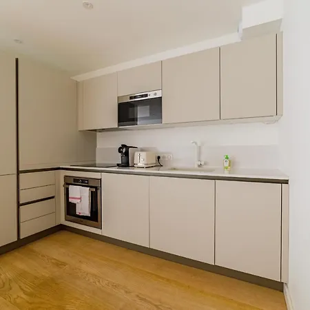 Apartment Le Standing Wifi Coeur De Port Antibes